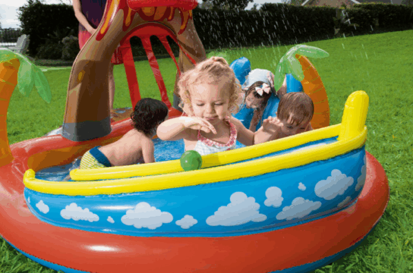 Inflatable kids pool with slide and mini volcano – Summer water fun! 🌋💦 - Image 2