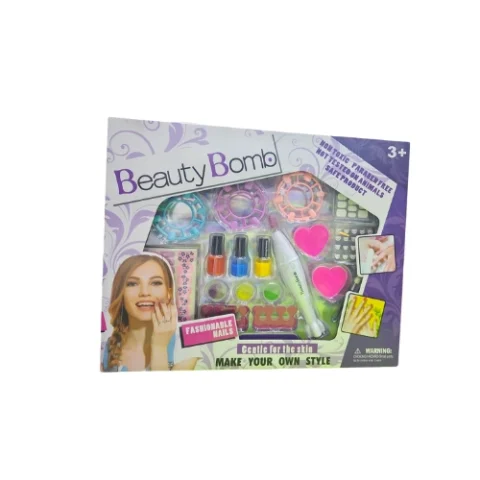 طقم التجميل الكبير للأطفال – Beauty Bomb الكامل!